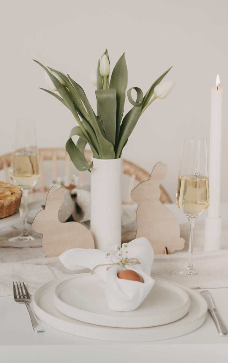 Une table pleine de sentiments printaniers