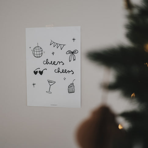 Cheers Poster von Eulenschnitt. Dieses digitale Poster setzt elegante Akzente und ist das ganze Jahr über ein echter Hingucker.