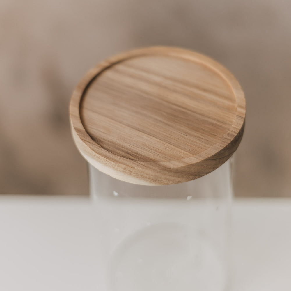 Detailaufnahme des runden Holzdeckels 