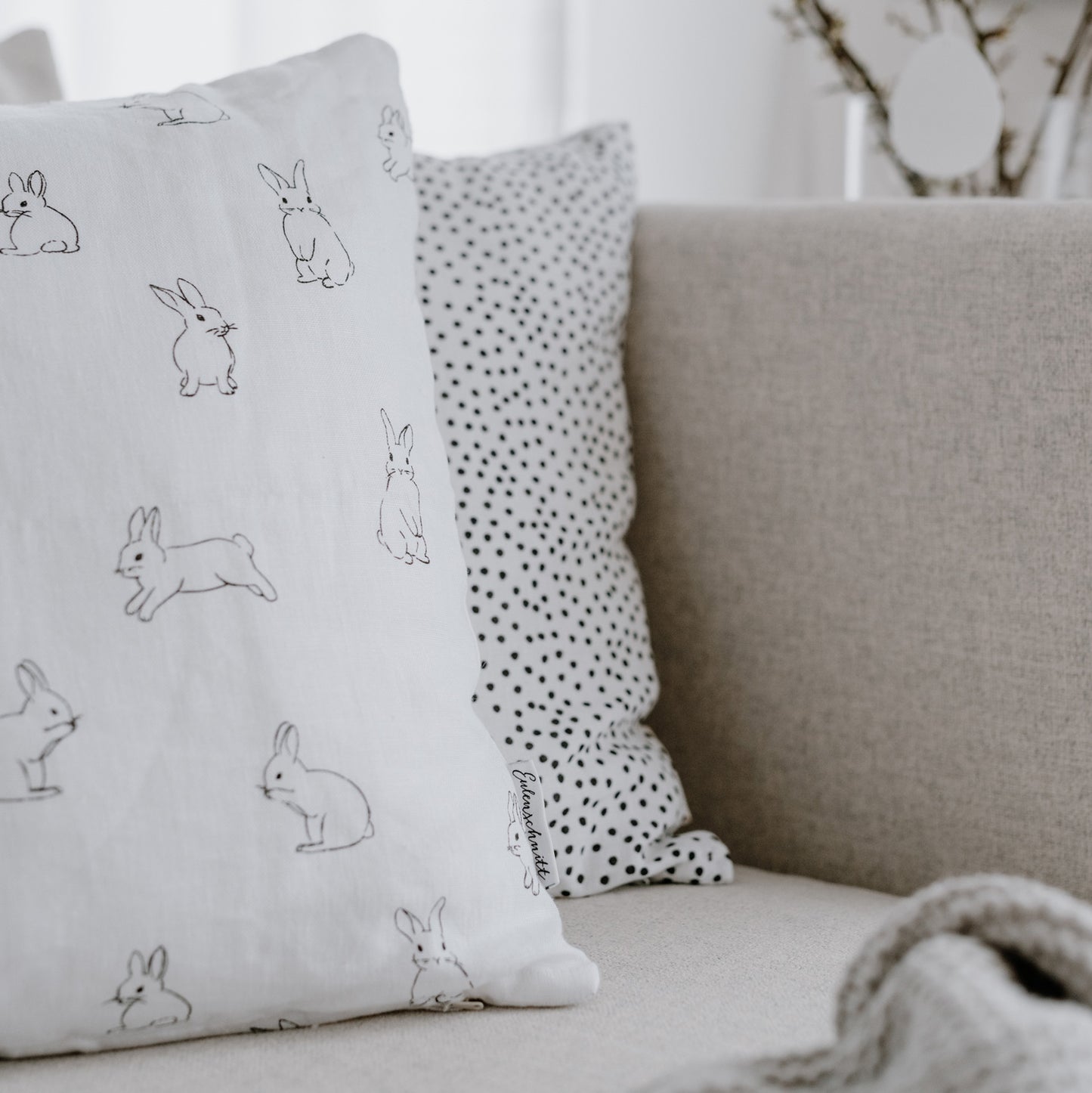 Housse de coussin lapin en lin