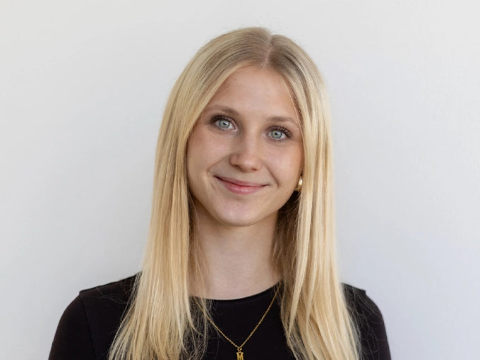 Malou - Werkstudentin Purchase