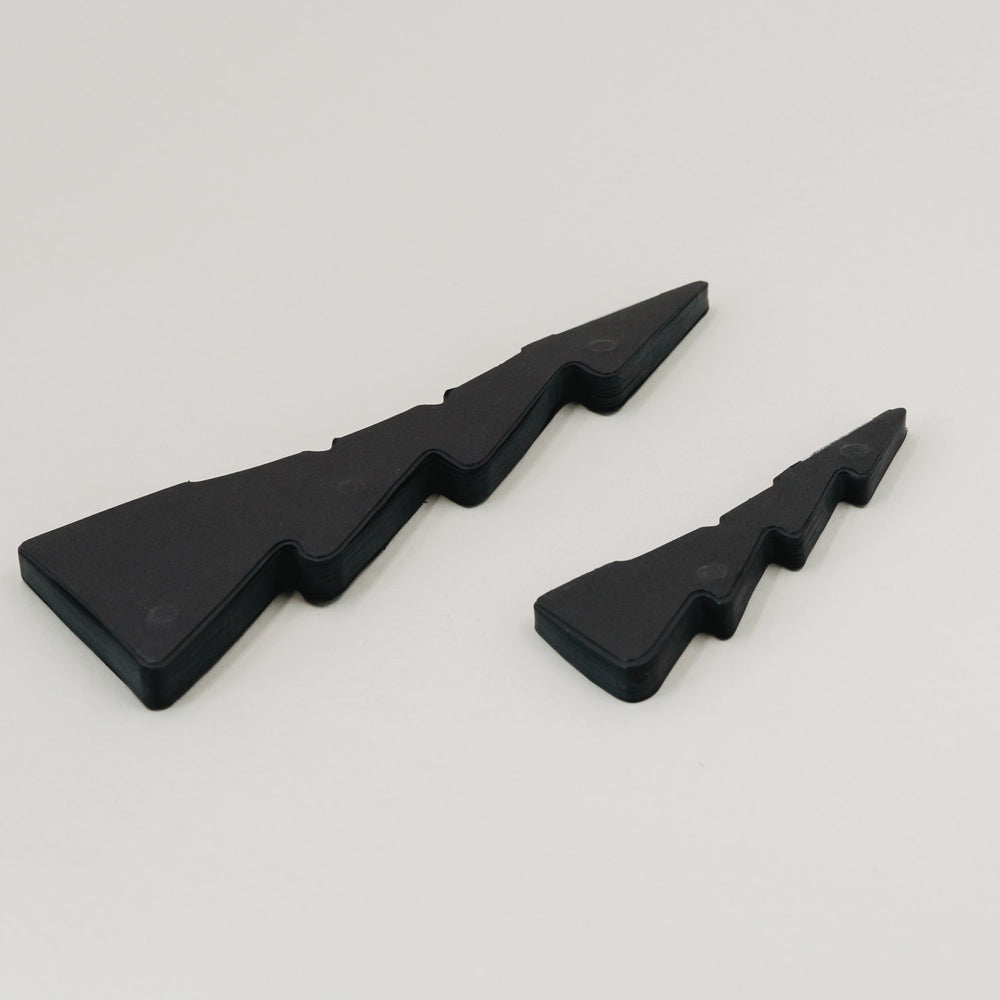 Zusammengefaltetes 2er Set Papiertannen Schwarz – platzsparend dank Magnetverschluss