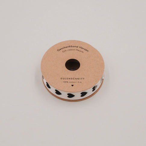 Geschenkband Herzen auf Rolle aus braunem Karton von Eulenschnitt