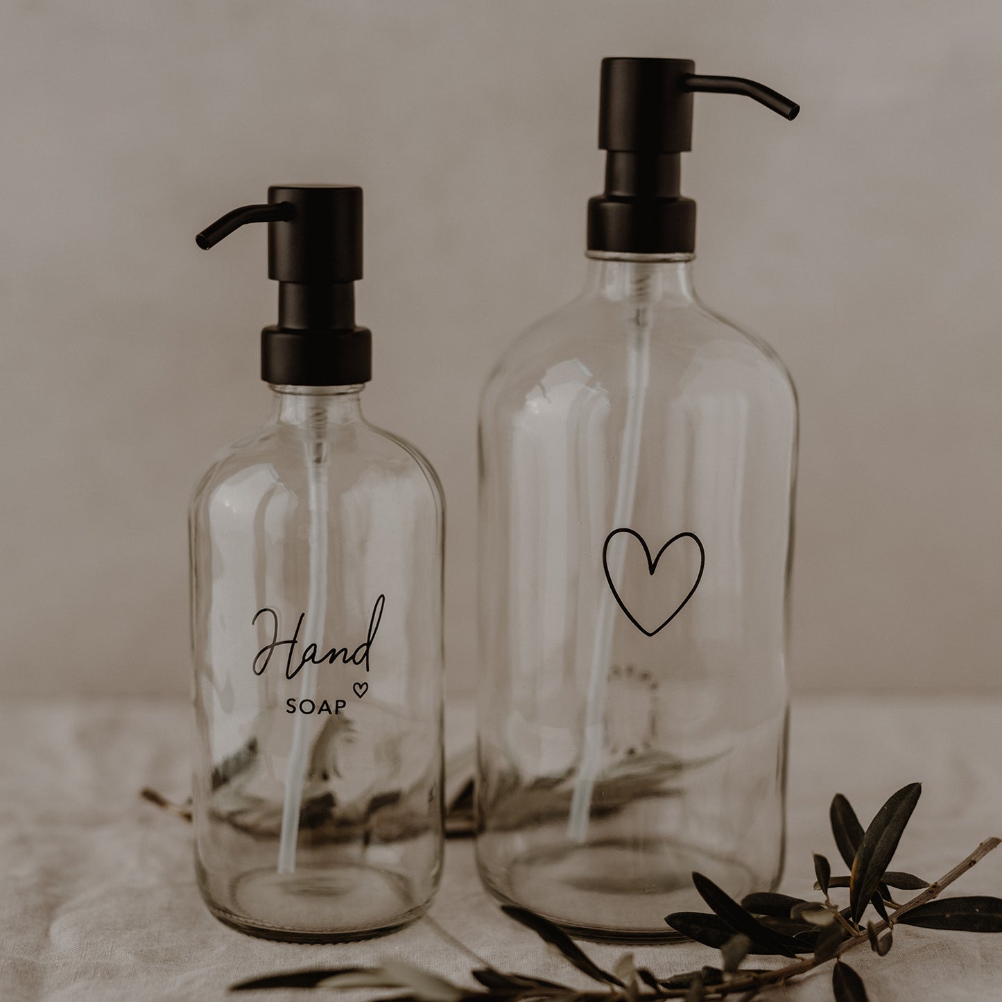 Distributeur de savon Coeur transparent 1L