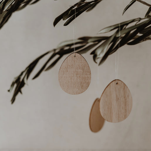 Pendentif en bois naturel Oeufs en lot de 8